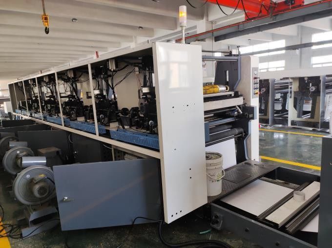 Μέγιστο πλάτος κοπής 900mm 8 Color Flexo εκτυπωτική μηχανή με επανάληψη εκτύπωσης 286-1200mm