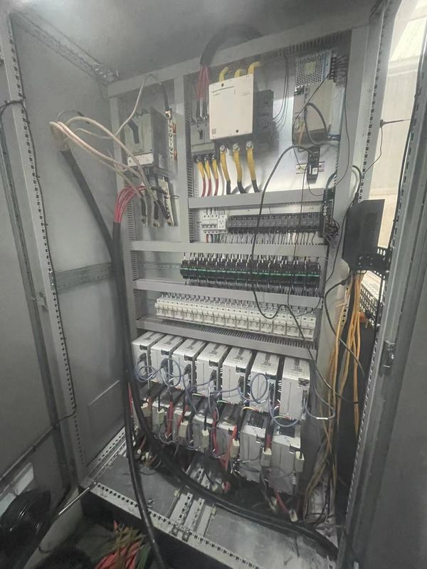 Μηχανή εκτύπωσης Flexo με αυτόματη φόρτωση και εκφόρτωση