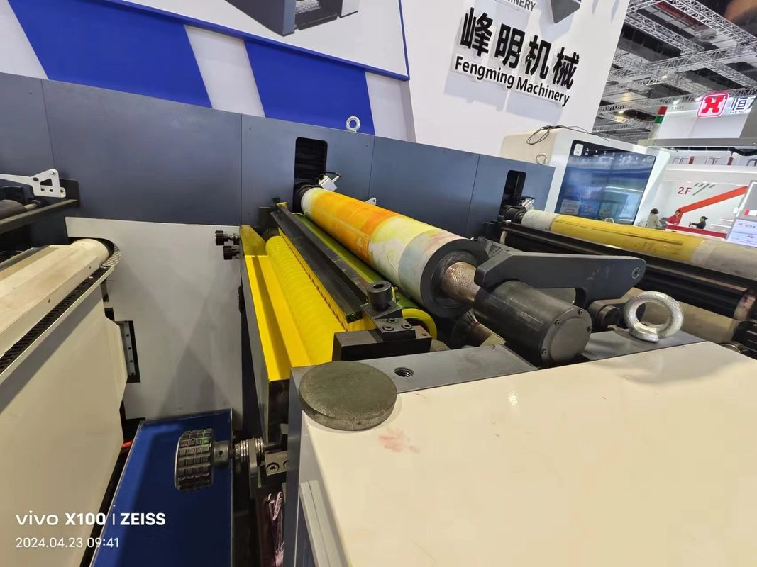 UV Servo Flexo Τυπογραφική Μηχανή 1350mm Κύπελλα χαρτιού Roll-to-Roll Νέα κατάσταση Τυποποιητής καρτών Τυπογραφεία ενδογραμμικών μηχανημάτων