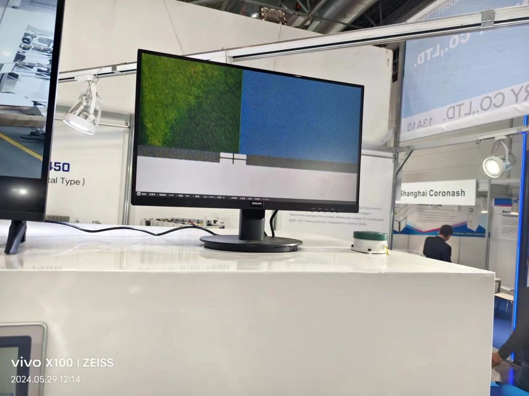Μηχανή εκτύπωσης Flexo τύπου μανίκι με τμήματα εισόδου και εξόδου για ομαλή λειτουργία