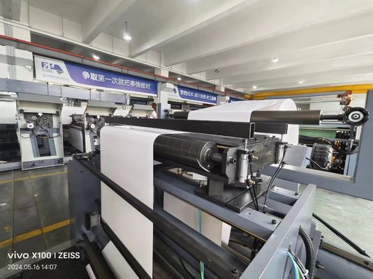 2 χρώματα 4 χρώματα 6 χρώματα ρολό χαρτιού Flexo εκτυπωτική μηχανή με μήκος επαναλήψεως 300-1200mm